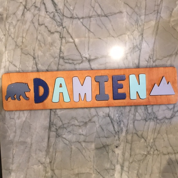 Wooden letter name puzzle - Picture 1 of 1